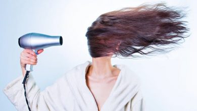 الأخطاء الشائعة عند غسل الشعر